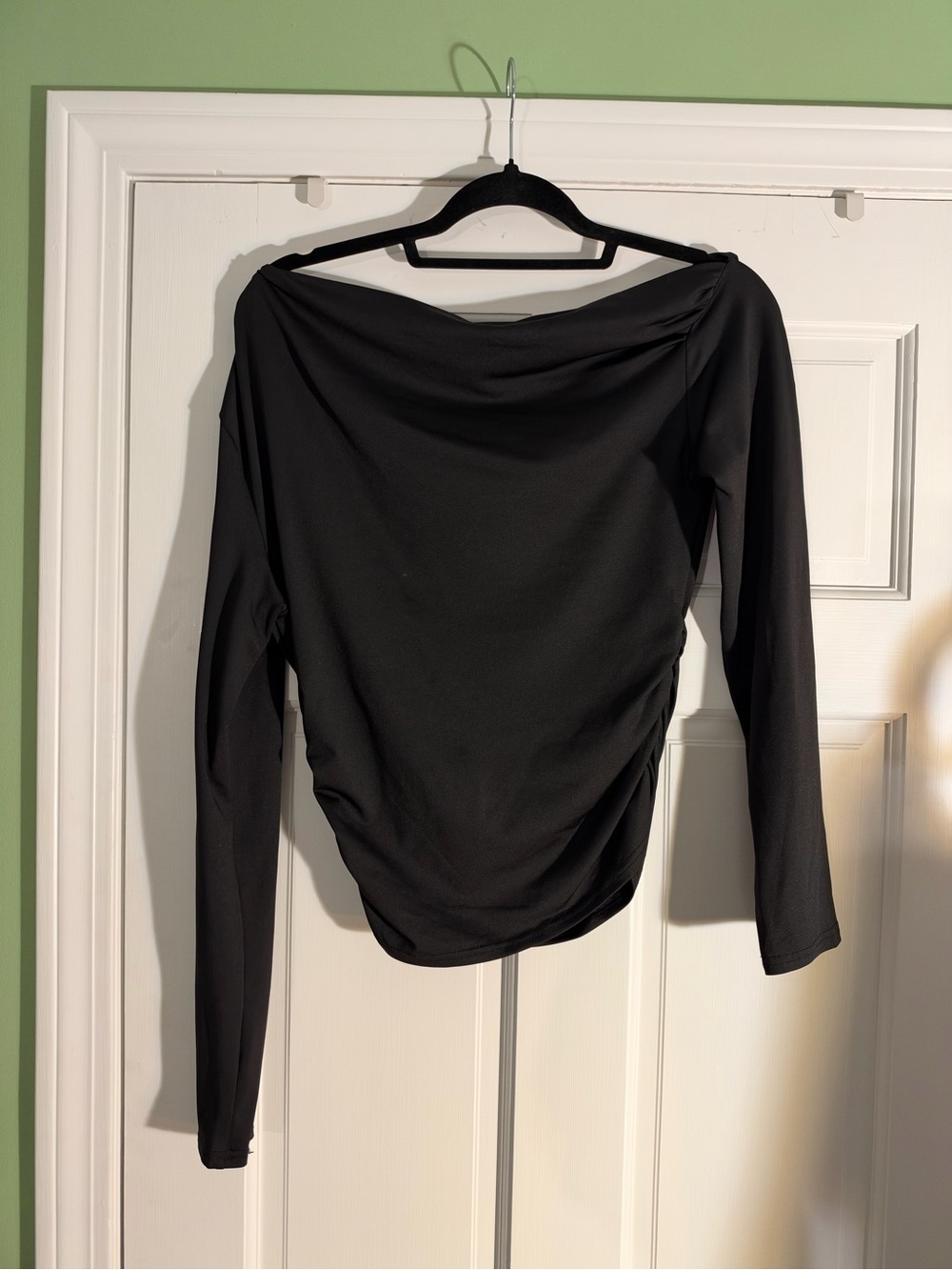 Black Off-Shoulder Long-Sleeve Women's Top